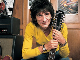 Rolling Stones' Ronnie Wood records track with Starsailor